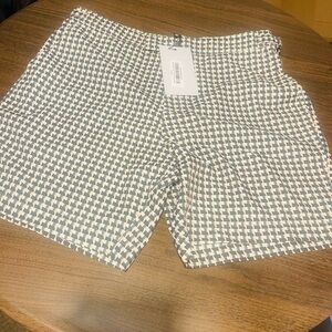 High Waist Women's Shorts in Black and White